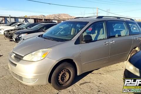 Photo of 2005 Toyota Sienna