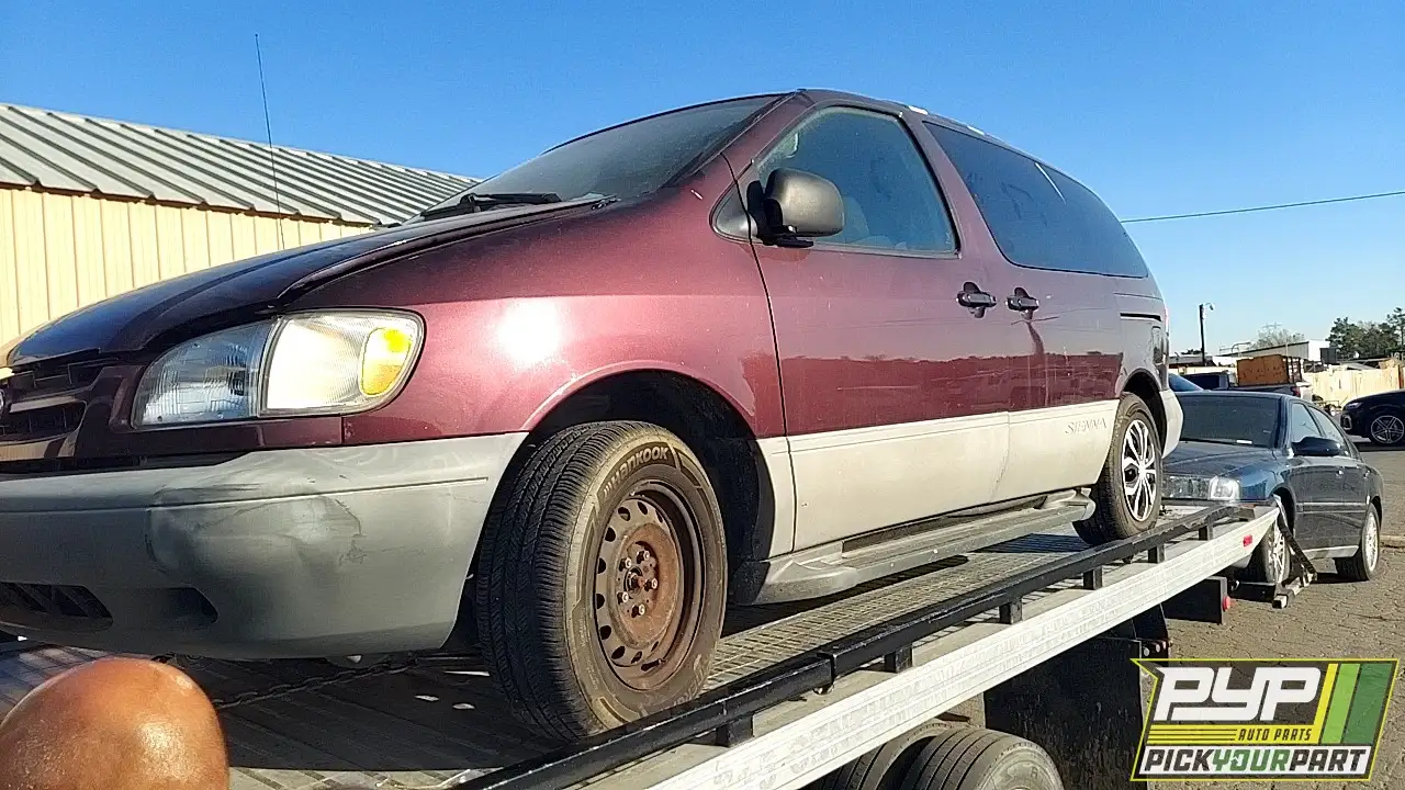 Photo of 2000 Toyota Sienna
