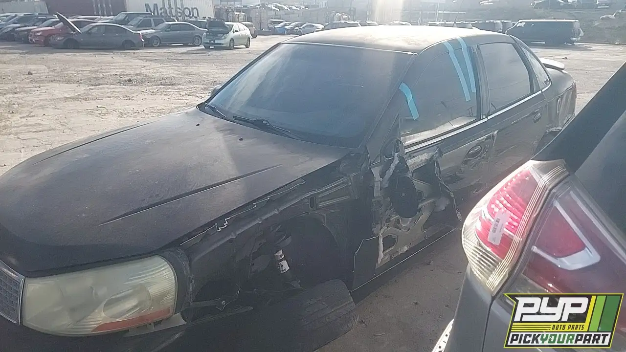 Photo of 2003 Saturn L200