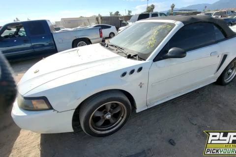Photo of 2001 Ford Mustang