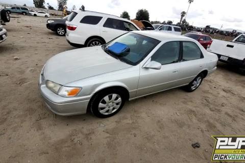 Photo of 2000 Toyota Camry