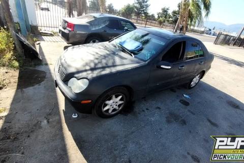 Photo of 2004 Mercedes-Benz C240