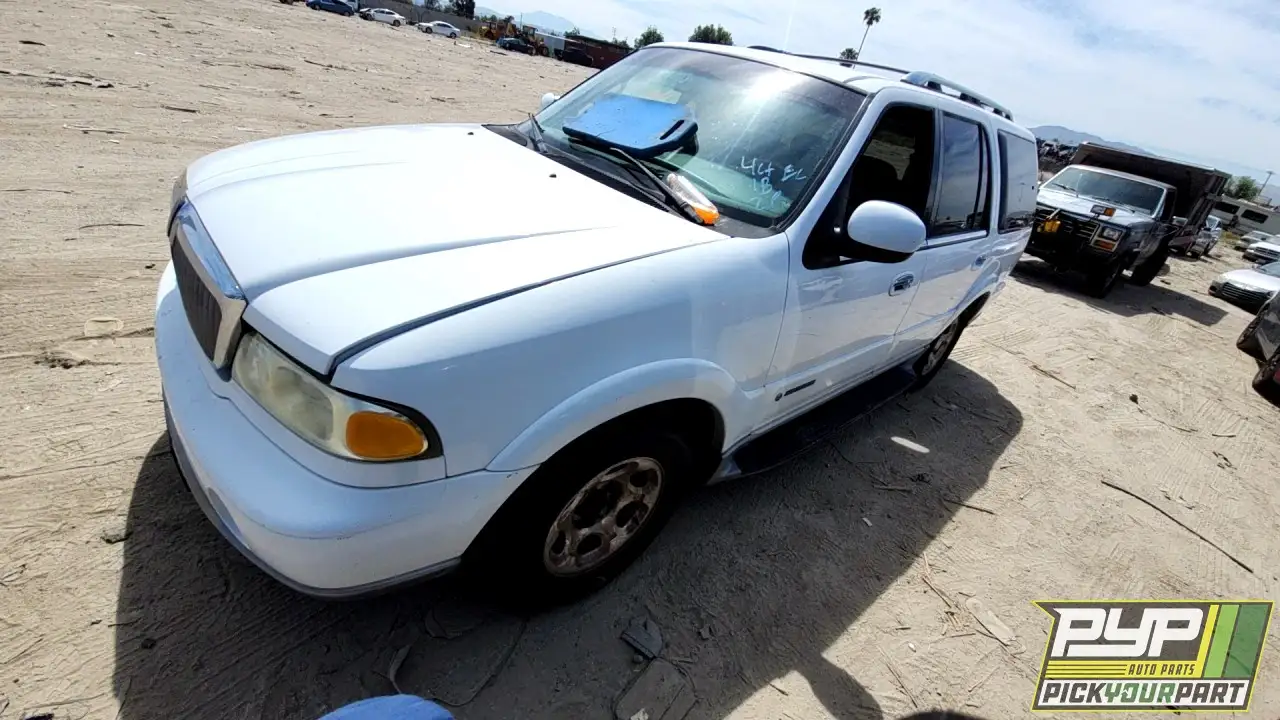 Photo of 2002 Lincoln Navigator