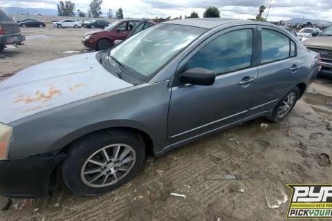 Photo of 2004 Mitsubishi Galant