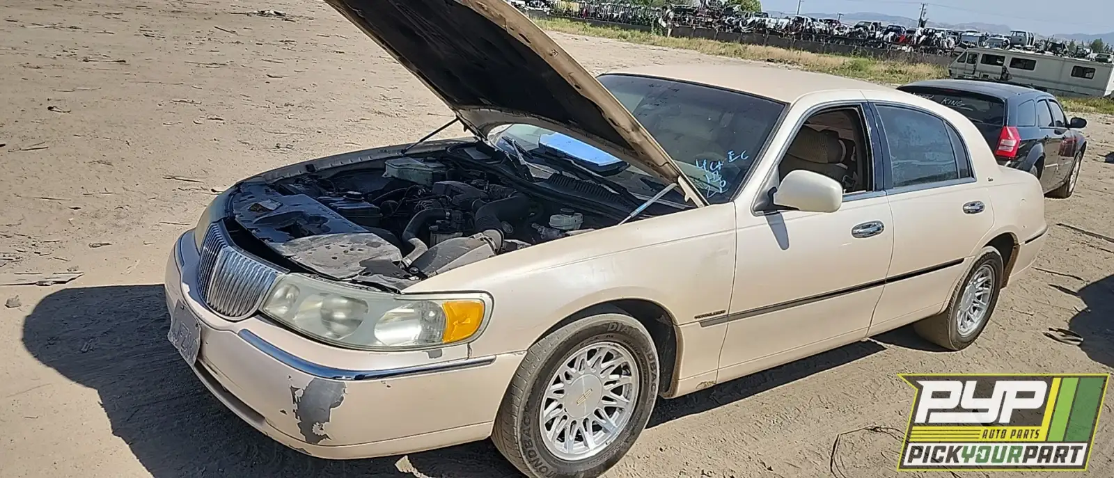 Photo of 1998 Lincoln Town Car