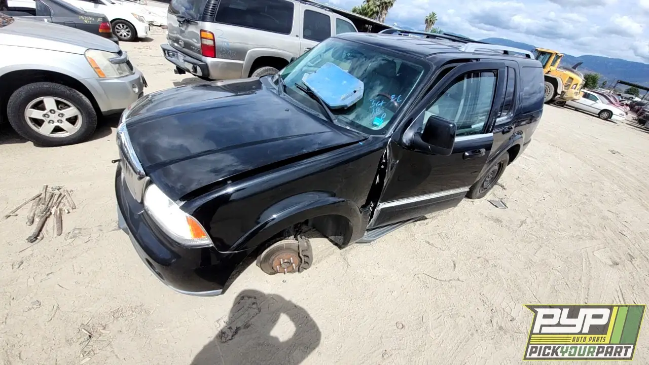 Photo of 2005 Lincoln Aviator