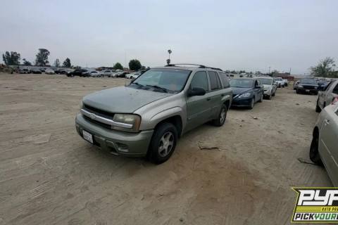 Photo of 2004 Chevrolet Trailblazer
