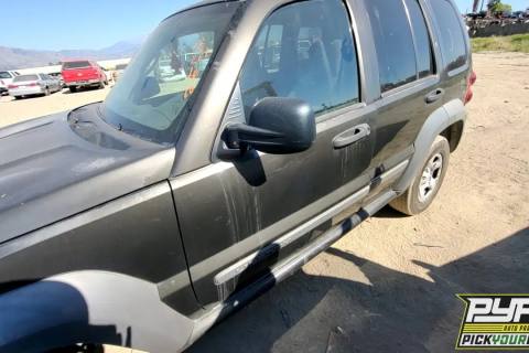Photo of 2005 Jeep Liberty