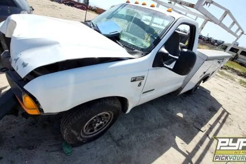 Photo of 2001 Ford F-350 Super Duty