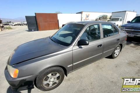 Photo of 2001 Hyundai Accent