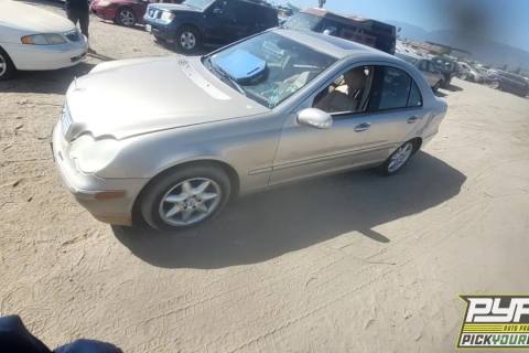 Photo of 2002 Mercedes-Benz C320