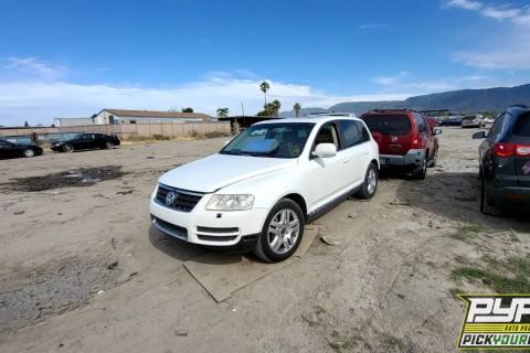 Photo of 2005 Volkswagen Touareg