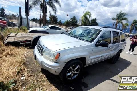 Photo of 2004 Jeep Grand Cherokee