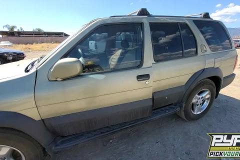 Photo of 2001 Infiniti Qx4