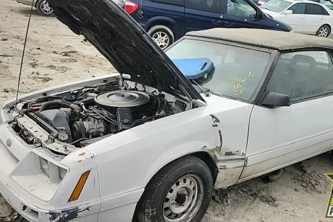Photo of 1985 Ford Mustang