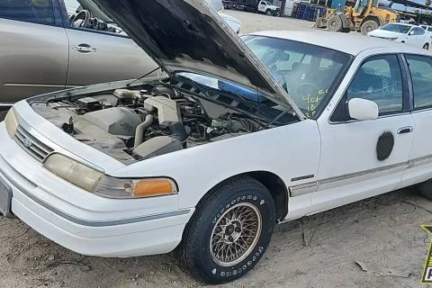 Photo of 1994 Ford Crown Victoria