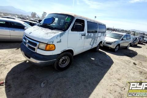Photo of 2002 Dodge Ram 2500 Van