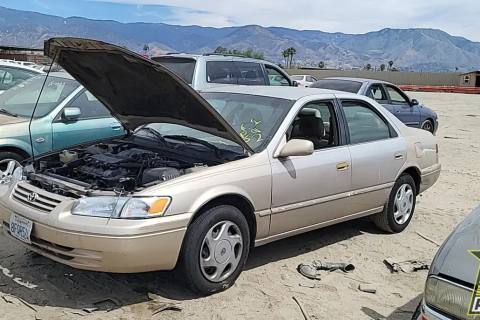 Photo of 1999 Toyota Camry