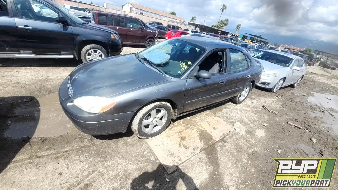 Photo of 2003 Ford Taurus