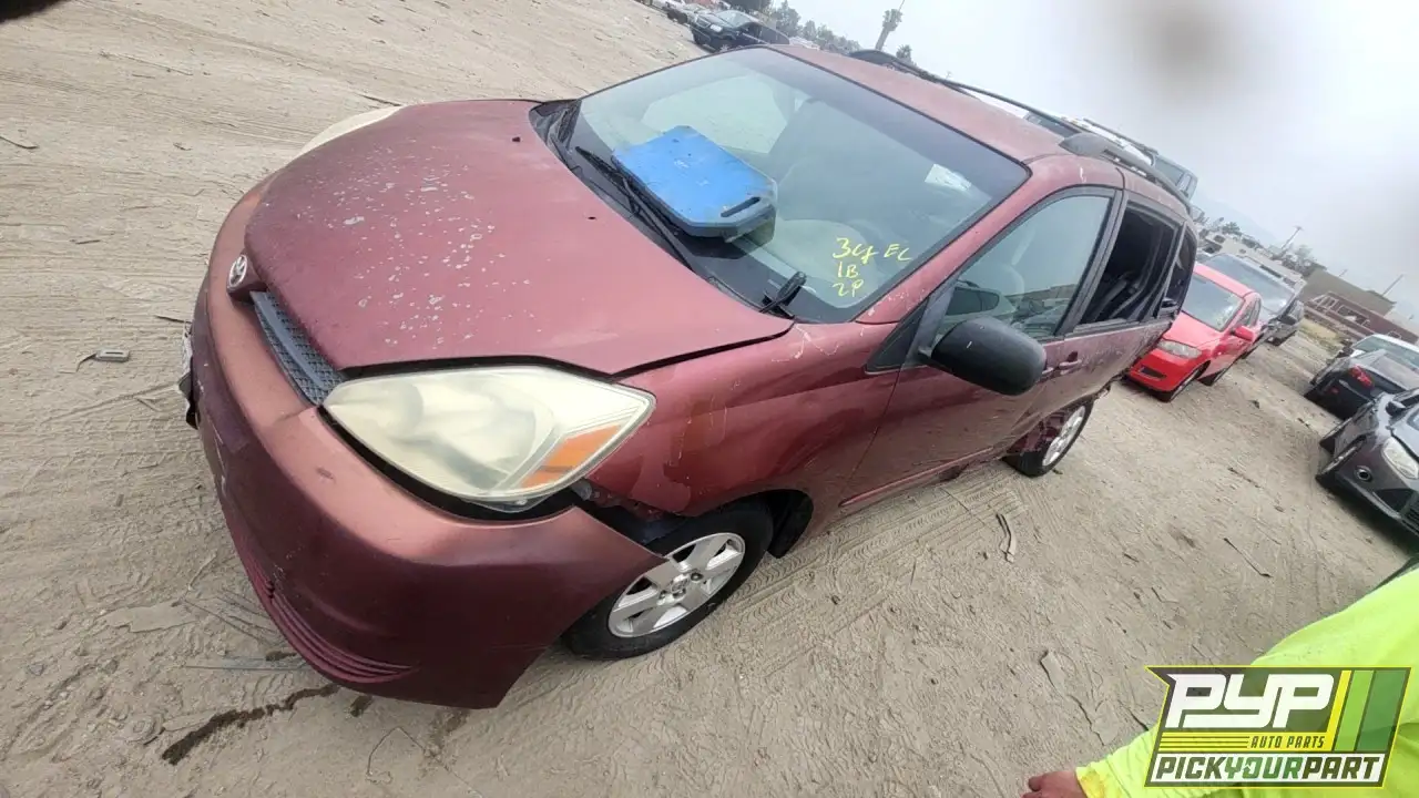 Photo of 2005 Toyota Sienna