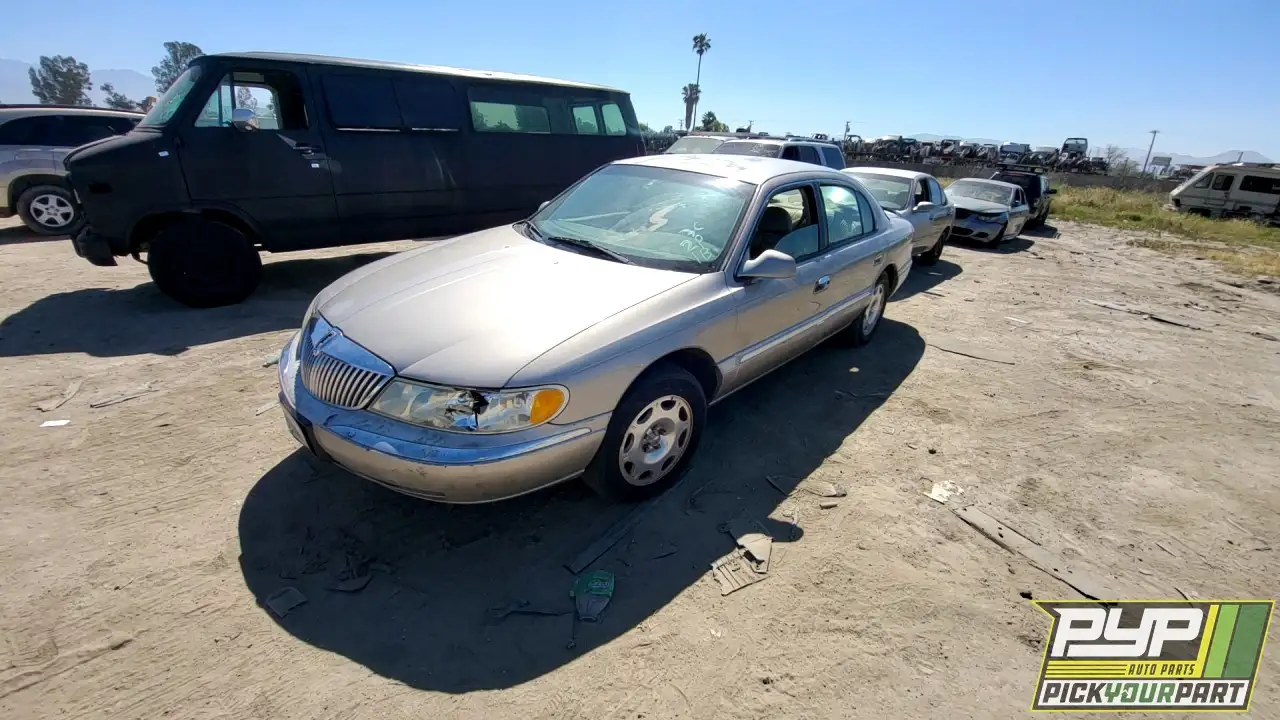 Photo of 2001 Lincoln Continental