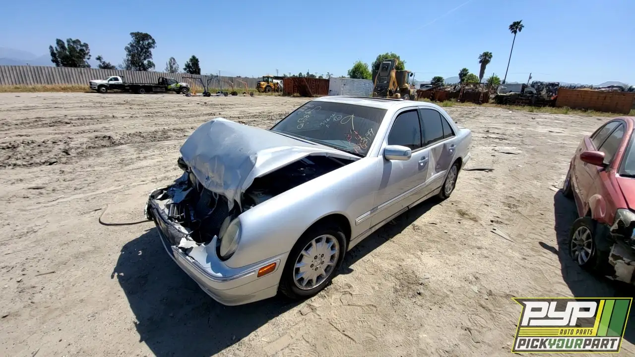 Photo of 2000 Mercedes-Benz E320