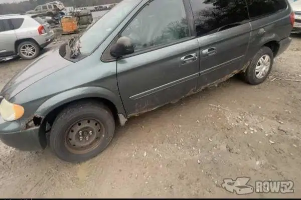Photo of 2004 Chrysler Town & Country