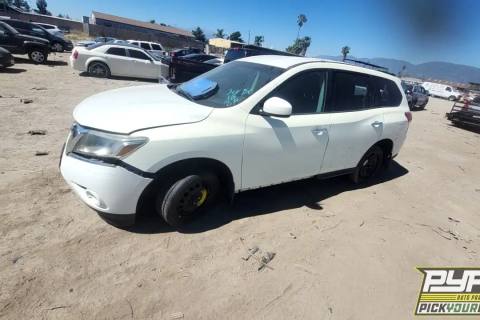 Photo of 2014 Nissan Pathfinder