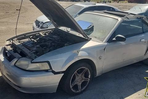 Photo of 1999 Ford Mustang