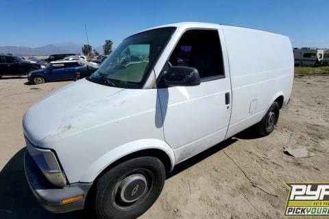 Photo of 2000 Chevrolet Astro