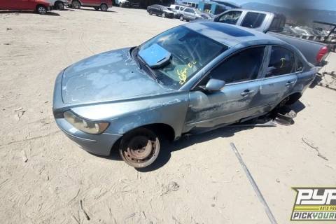 Photo of 2004 Volvo S40