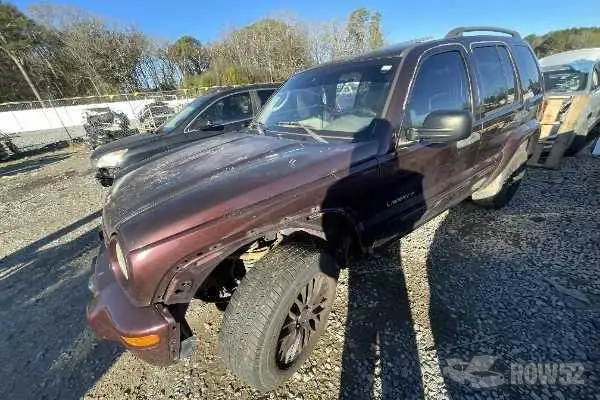 Photo of 2004 Jeep Liberty