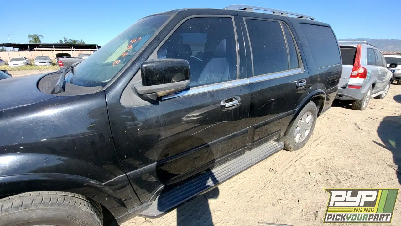 Photo of 2003 Lincoln Navigator