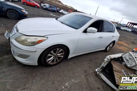Photo of 2012 Hyundai Genesis