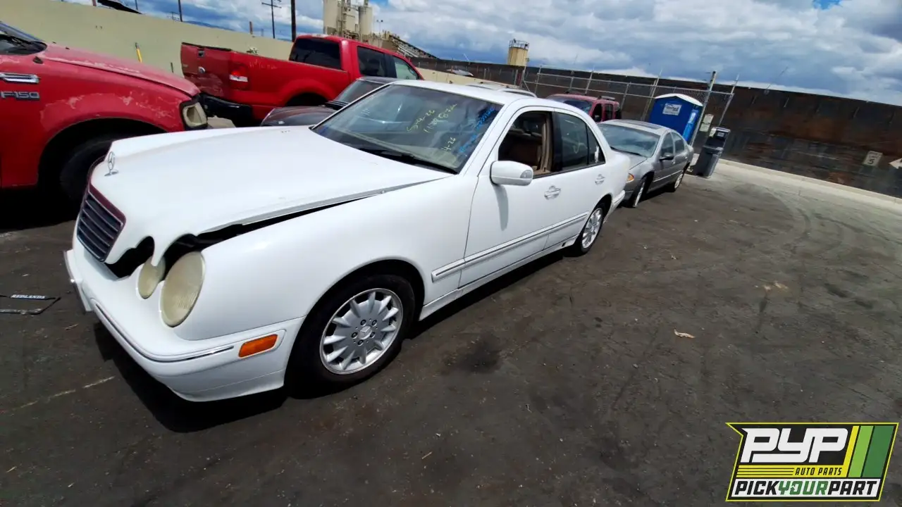 Photo of 2000 Mercedes-Benz E320