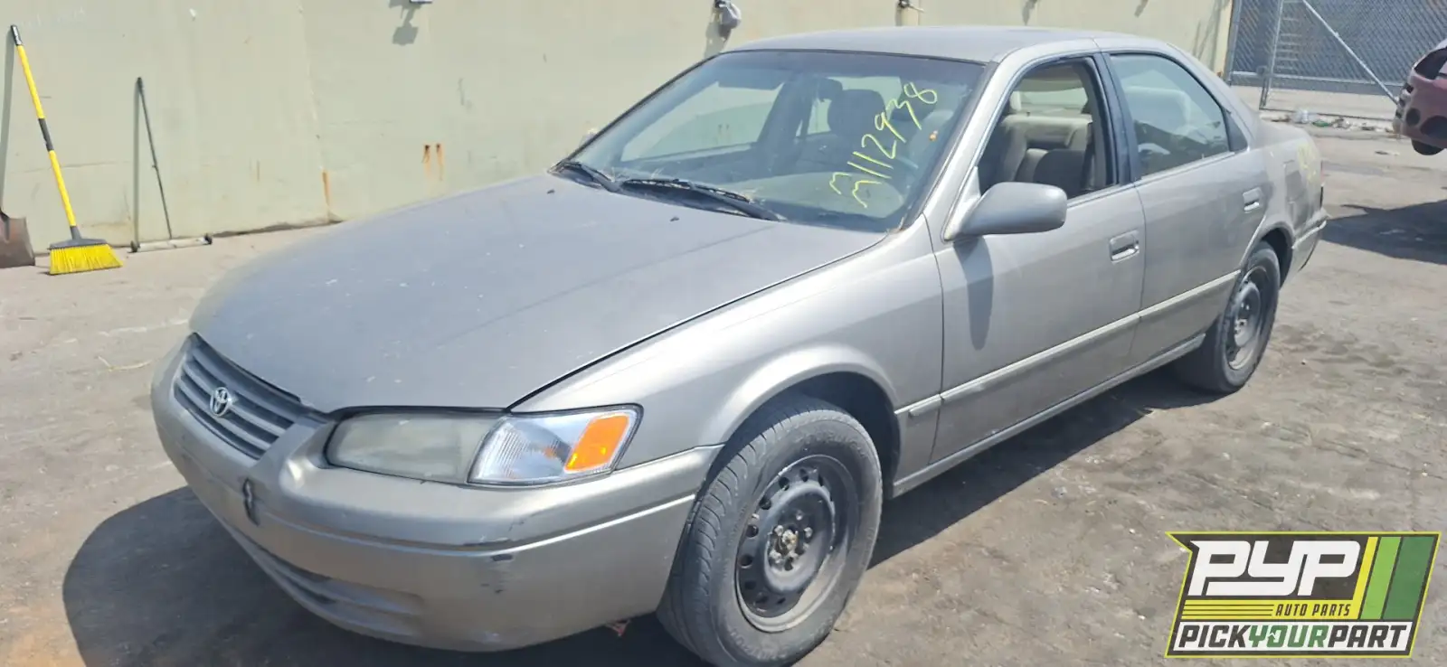 Photo of 1998 Toyota Camry