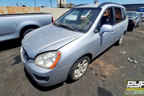 Photo of 2008 Kia Rondo
