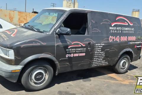 Photo of 1999 Chevrolet Astro