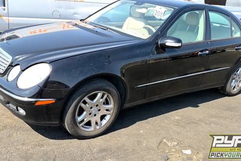 Photo of 2003 Mercedes-Benz E320