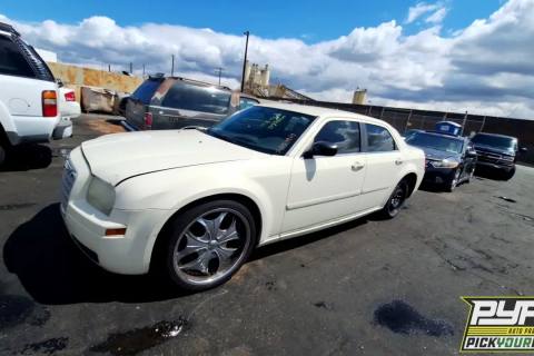 Photo of 2005 Chrysler 300