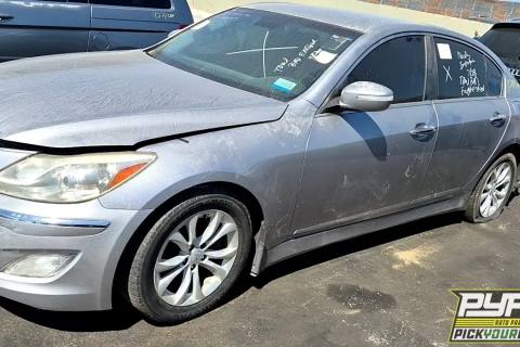 Photo of 2013 Hyundai Genesis