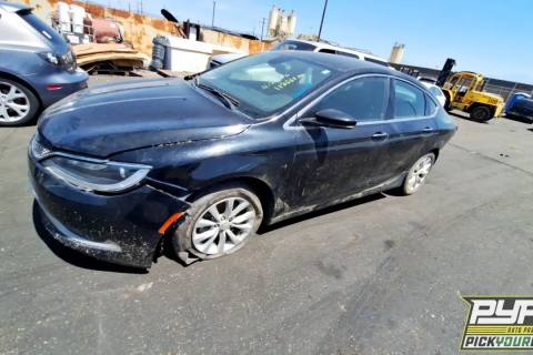Photo of 2015 Chrysler 200