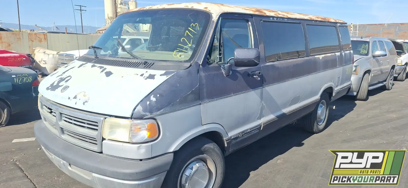 Photo of 1995 Dodge B3500