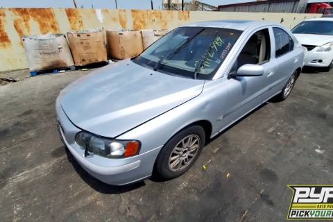 Photo of 2004 Volvo S60