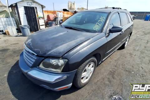 Photo of 2005 Chrysler Pacifica