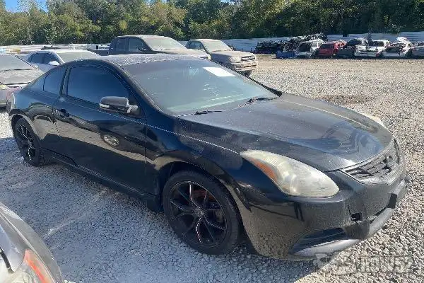 Photo of 2010 Nissan Altima