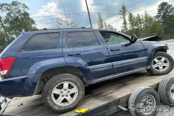 Photo of 2006 Jeep Grand Cherokee