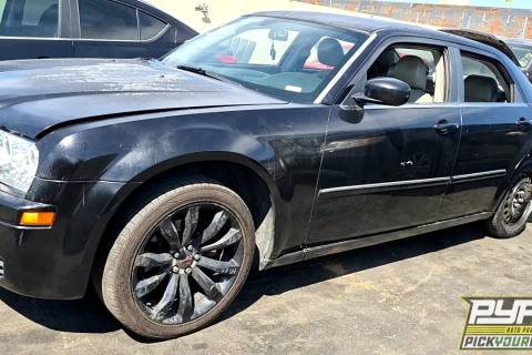 Photo of 2005 Chrysler 300