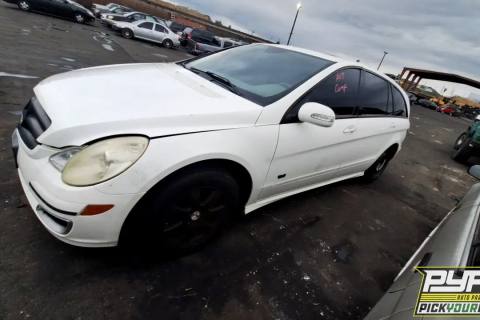 Photo of 2006 Mercedes-Benz R350