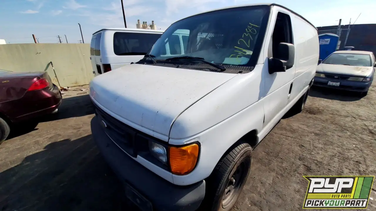 Photo of 2004 Ford E-150